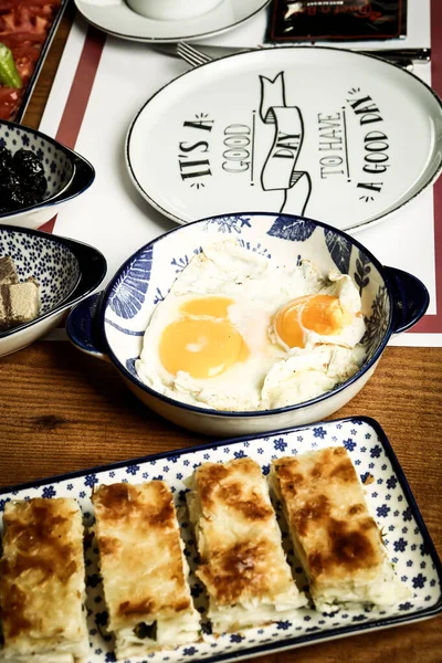 zengin ve leziz Türk Kahvaltı