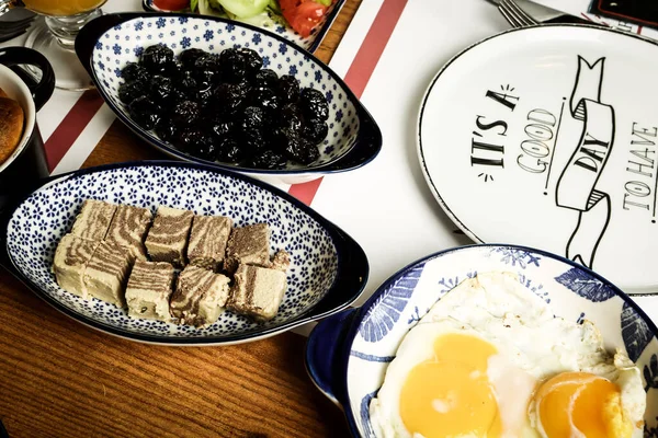 zengin ve leziz Türk Kahvaltı