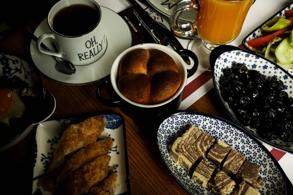 zengin ve leziz Türk Kahvaltı