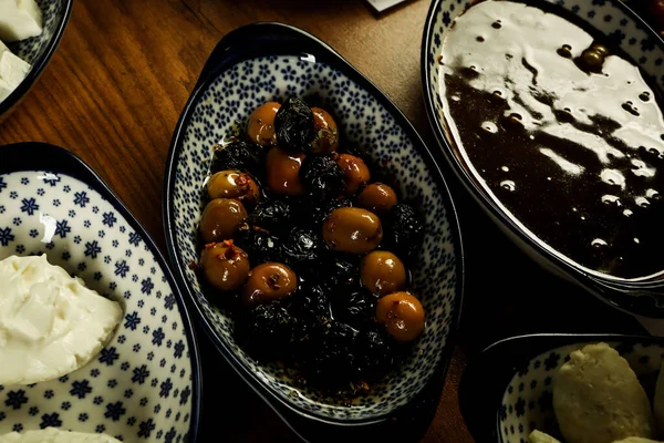 zengin ve leziz Türk Kahvaltı