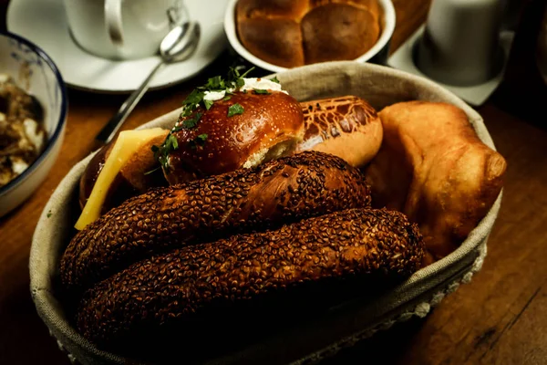 zengin ve leziz Türk Kahvaltı