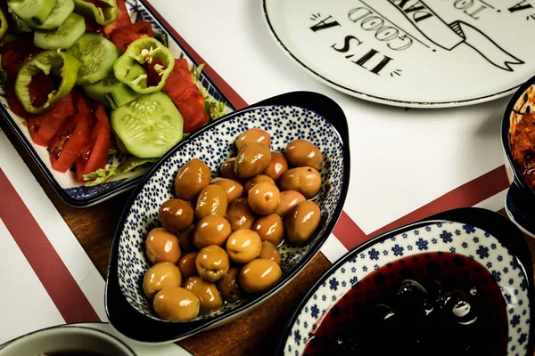 zengin ve leziz Türk Kahvaltı