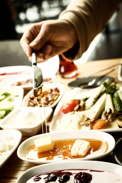 Reichhaltiges Und Köstliches Türkisches Frühstück — Stockfoto