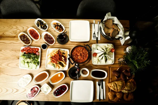 zengin ve leziz Türk Kahvaltı