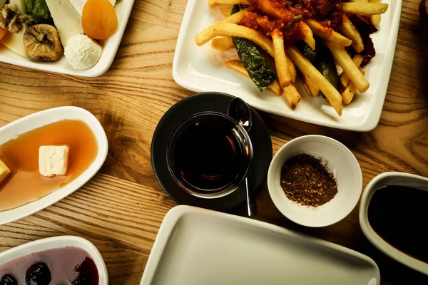 zengin ve leziz Türk Kahvaltı