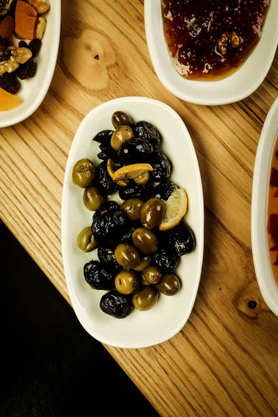 zengin ve leziz Türk Kahvaltı