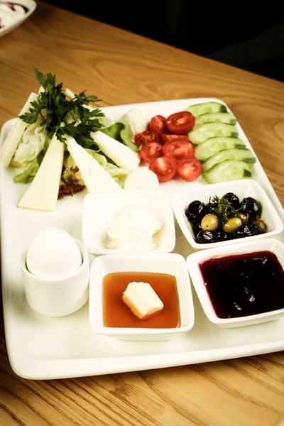 zengin ve leziz Türk Kahvaltı