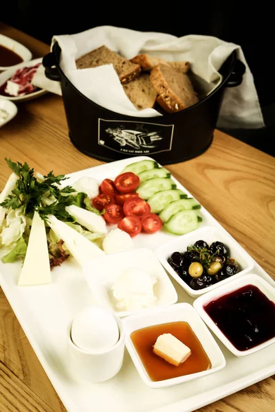 zengin ve leziz Türk Kahvaltı