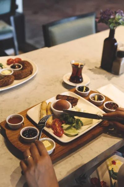 zengin ve leziz Türk Kahvaltı