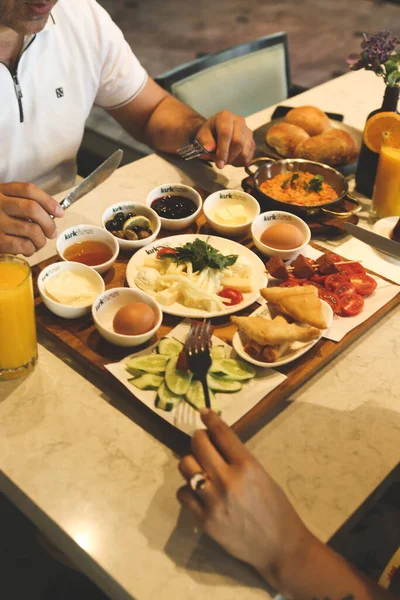 zengin ve leziz Türk Kahvaltı