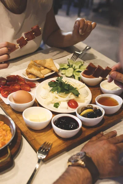 zengin ve leziz Türk Kahvaltı