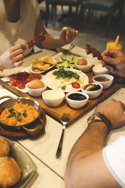 zengin ve leziz Türk Kahvaltı