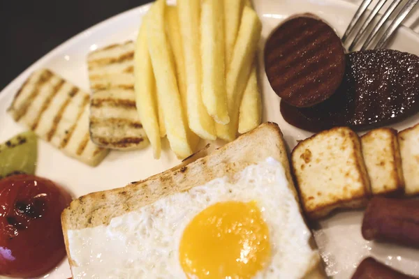 zengin ve leziz Türk Kahvaltı