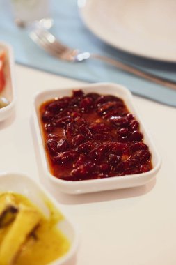 Geleneksel Türk ve Yunan yemek meze masası