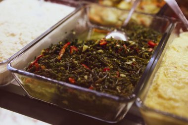 Geleneksel Türk ve Yunan yemek meze masası