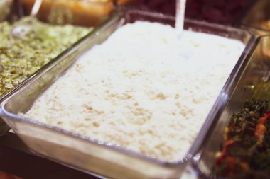 Geleneksel Türk ve Yunan yemek meze masası