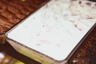 Geleneksel Türk ve Yunan yemek meze masası