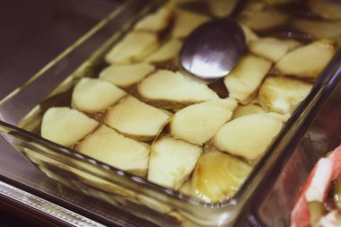 Geleneksel Türk ve Yunan yemek meze masası