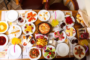 zengin ve leziz Türk Kahvaltı