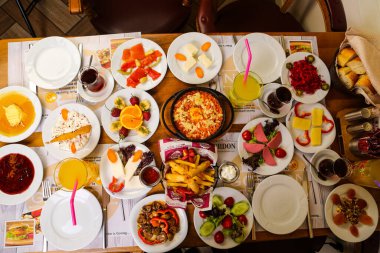 zengin ve leziz Türk Kahvaltı