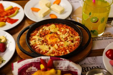 zengin ve leziz Türk Kahvaltı