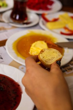 zengin ve leziz Türk Kahvaltı