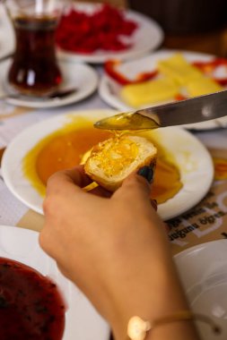 zengin ve leziz Türk Kahvaltı