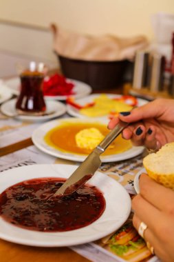 zengin ve leziz Türk Kahvaltı