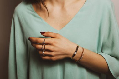 Elmas Mücevherler ve Moda Mücevherleri