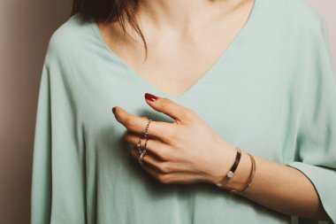 Elmas Mücevherler ve Moda Mücevherleri