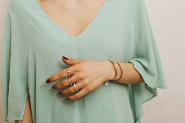 Elmas Mücevherler ve Moda Mücevherleri