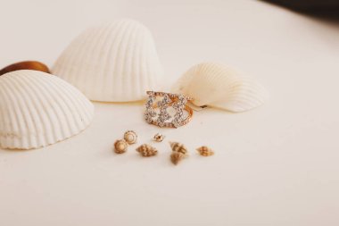 Elmas Mücevherler ve Moda Mücevherleri