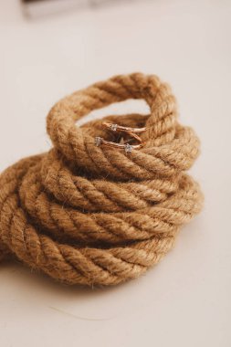 Elmas Mücevherler ve Moda Mücevherleri