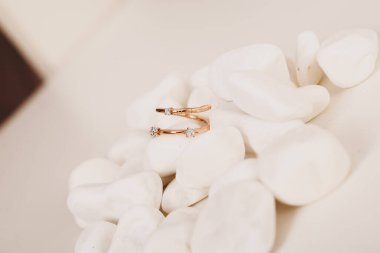 Elmas Mücevherler ve Moda Mücevherleri