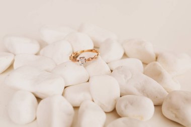 Elmas Mücevherler ve Moda Mücevherleri