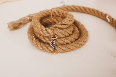 Elmas Mücevherler ve Moda Mücevherleri