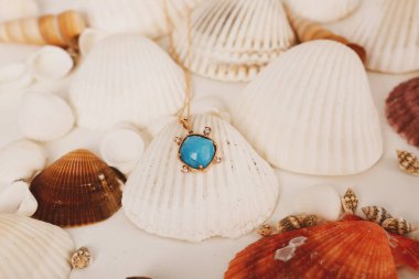 Elmas Mücevherler ve Moda Mücevherleri