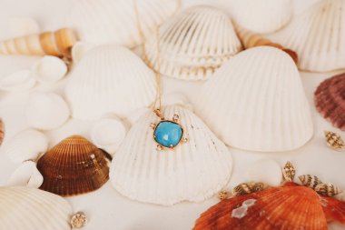 Elmas Mücevherler ve Moda Mücevherleri