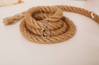 Elmas Mücevherler ve Moda Mücevherleri