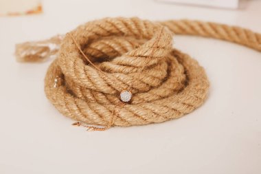 Elmas Mücevherler ve Moda Mücevherleri