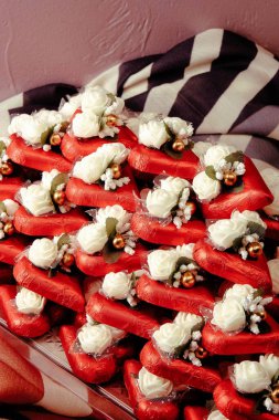 bir sürü değişik çikolatalı pralin