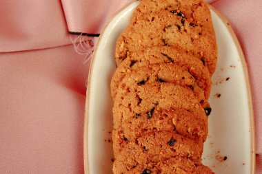 Koyu çikolata parçaları ile tanımlama