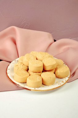 Koyu çikolata parçaları ile tanımlama 