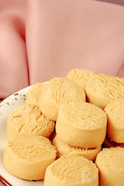 Koyu çikolata parçaları ile tanımlama 