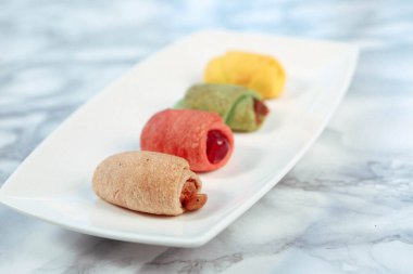 Koyu çikolata parçaları ile tanımlama 