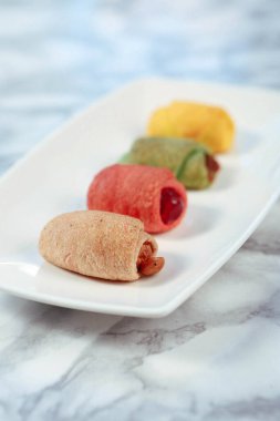 Koyu çikolata parçaları ile tanımlama 