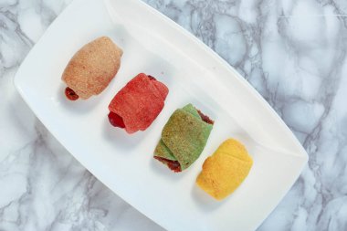 Koyu çikolata parçaları ile tanımlama 