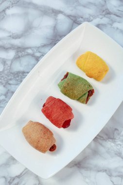 Koyu çikolata parçaları ile tanımlama 