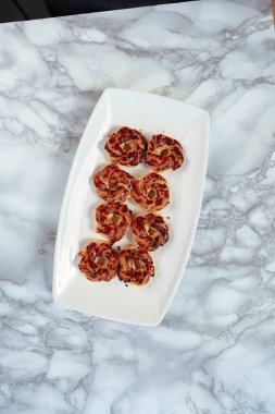 Koyu çikolata parçaları ile tanımlama 