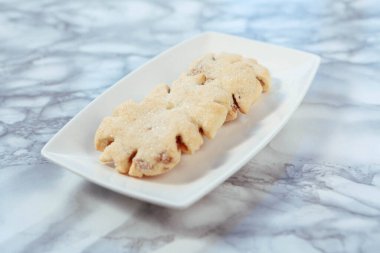 Koyu çikolata parçaları ile tanımlama